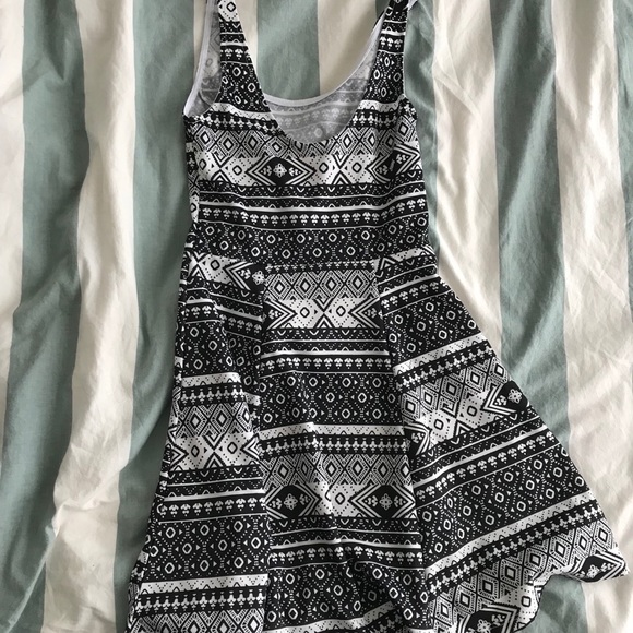 Summer dress - Picture 4 of 4